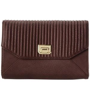 BCBGENERATION CLUTCH PURSE HANDBAG DARK BURGUNDY